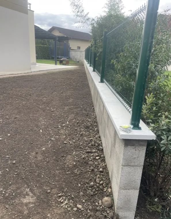 Création d’un mur à Pregnin., Échenevex, Monsieur Hugo Tardy
